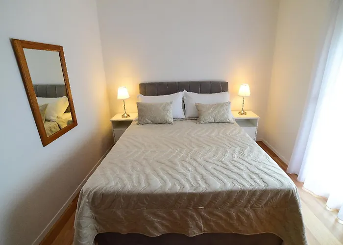 Mba 2 Apartment *